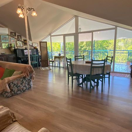 Nino'S Veranda Apartment テラヴィ エクステリア 写真